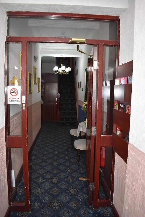 Lyndhurst Hotel Blackpool