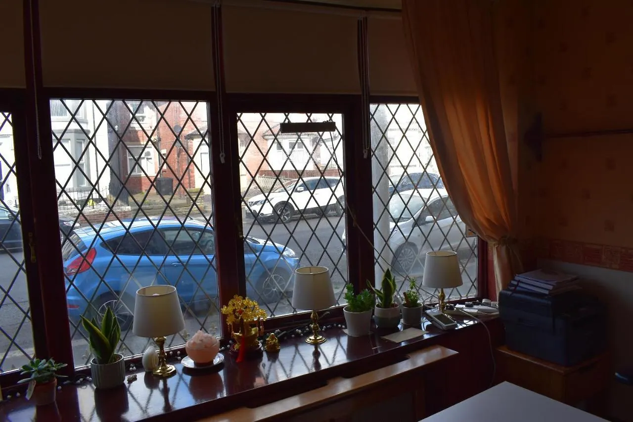 Lyndhurst Hotel Blackpool