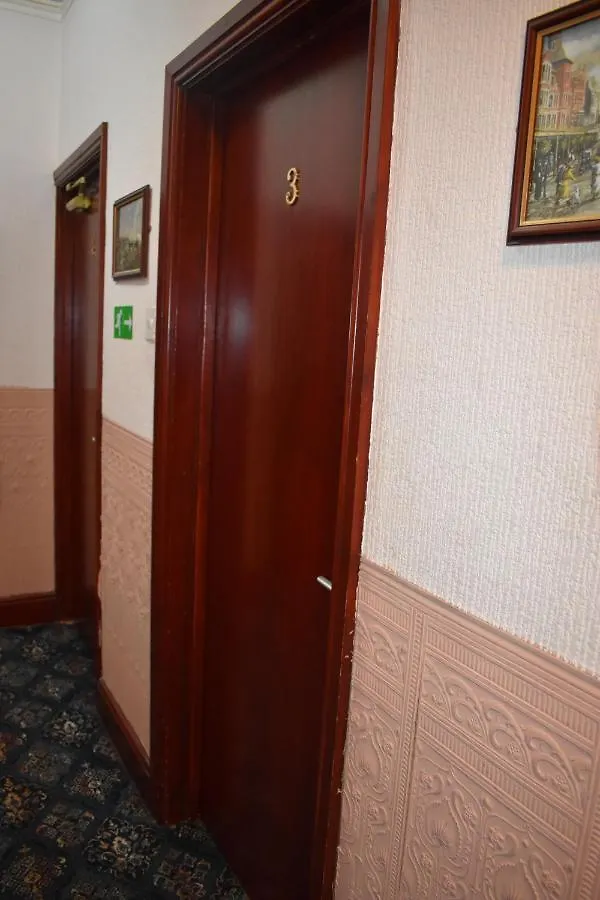 Lyndhurst Hotel Blackpool