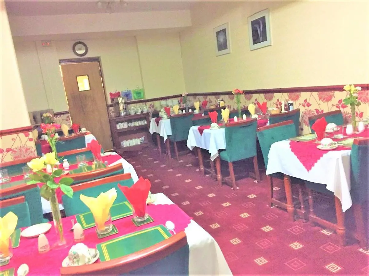 Lyndhurst Hotel Blackpool Bed & Breakfast