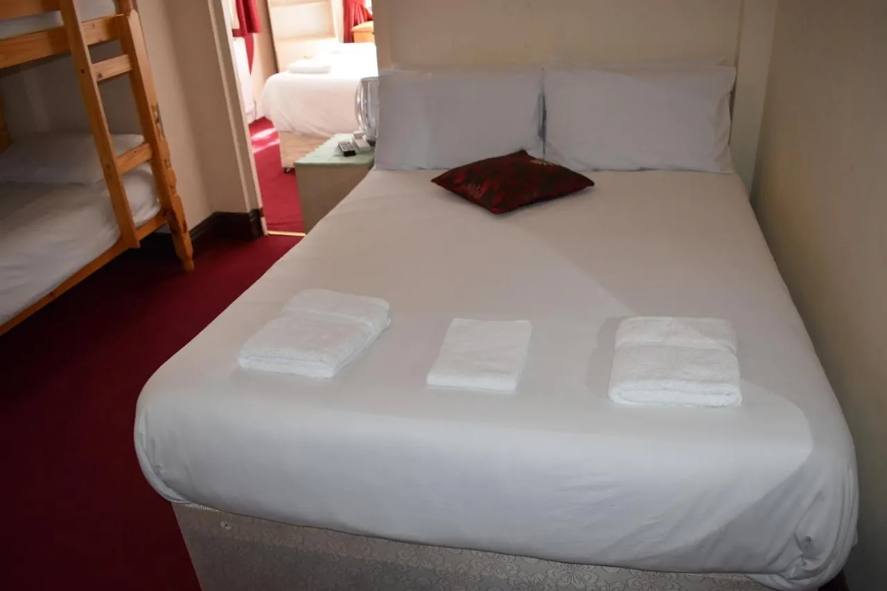 Lyndhurst Hotel ブラックプール