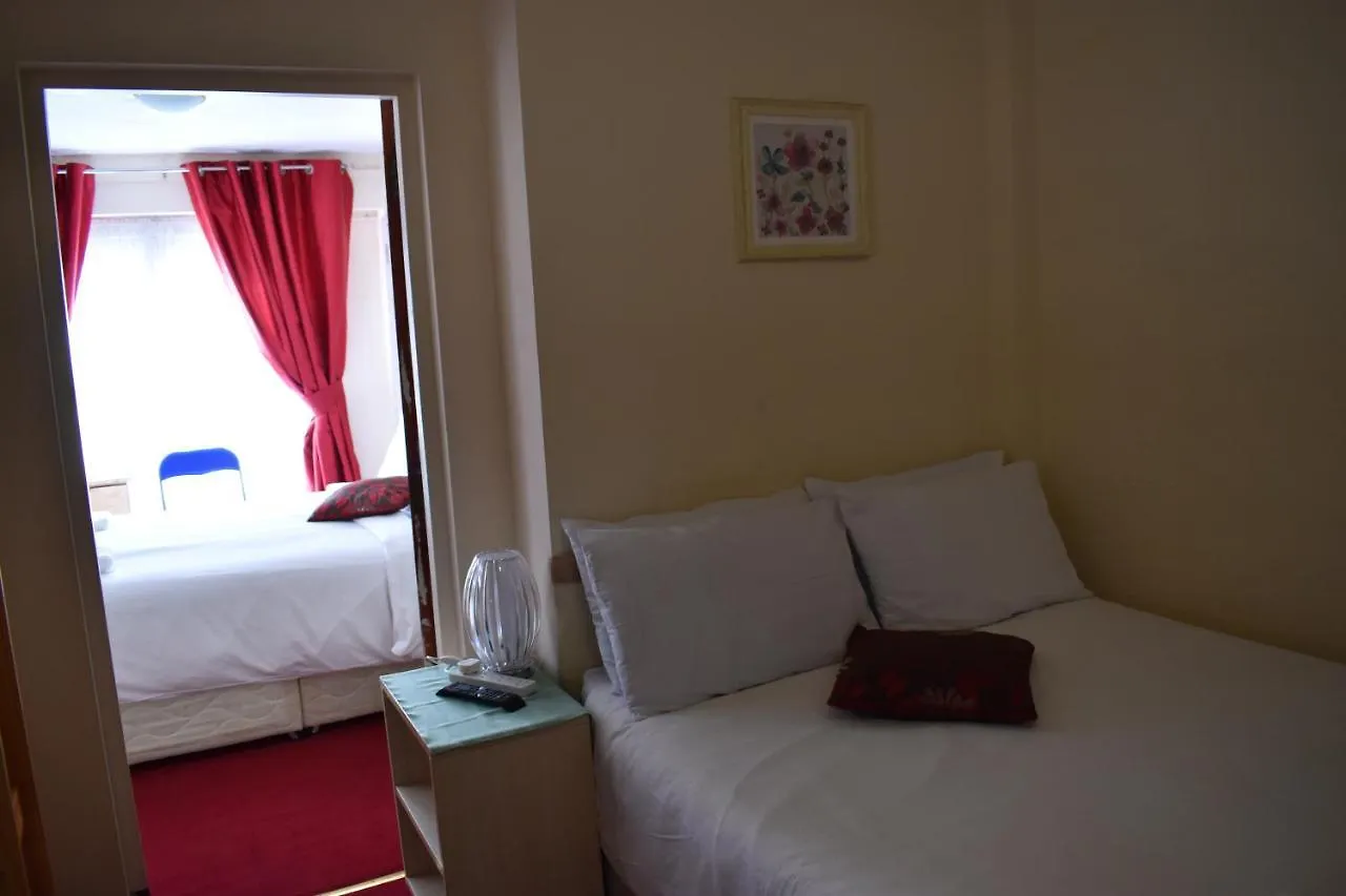 Lyndhurst Hotel ブラックプール イギリス