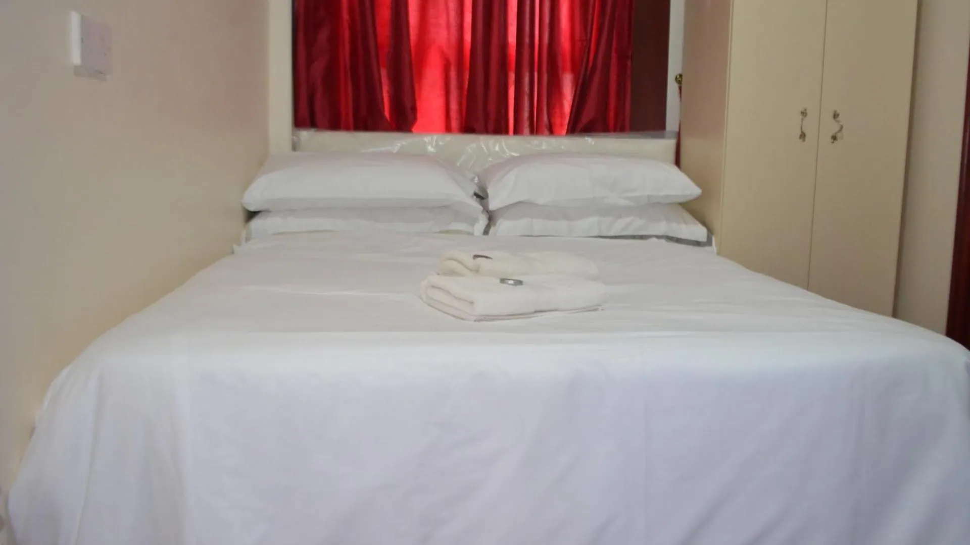 Lyndhurst Hotel ブラックプール