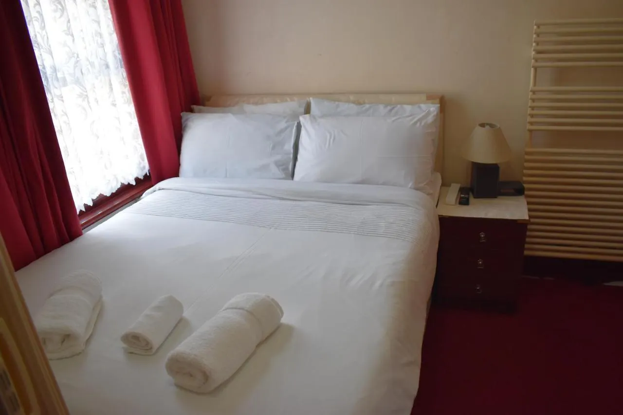 Lyndhurst Hotel Blackpool Bed & Breakfast